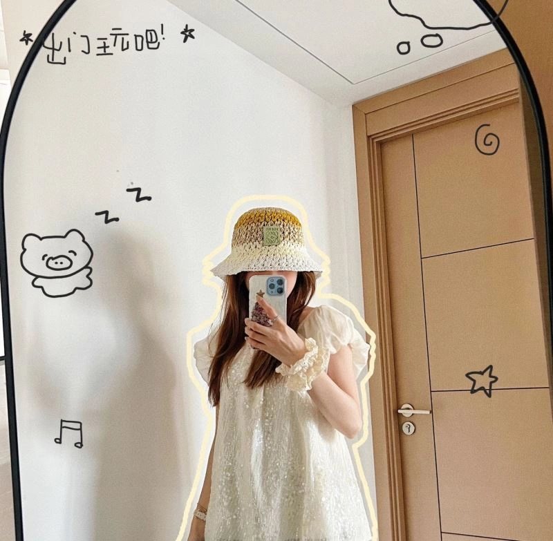 Tailored Loewe Caps 258371