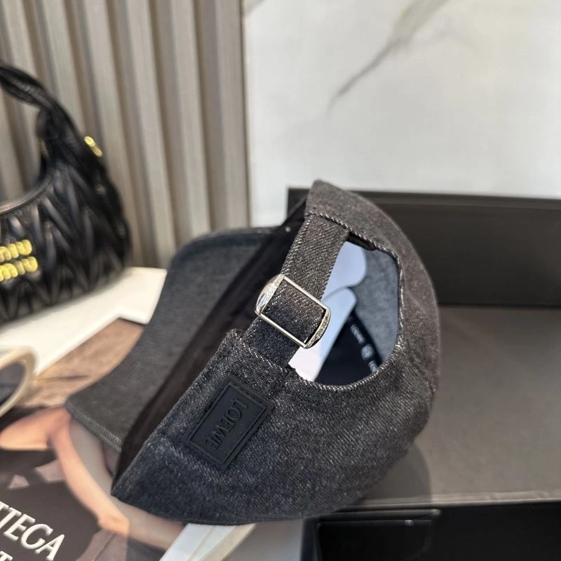TravelReady Loewe Caps 258426