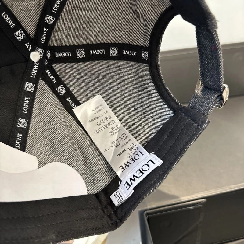 TravelReady Loewe Caps 258426