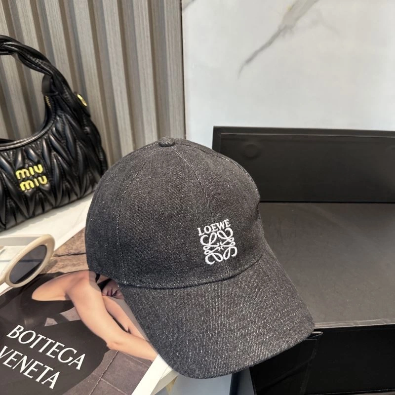 TravelReady Loewe Caps 258426
