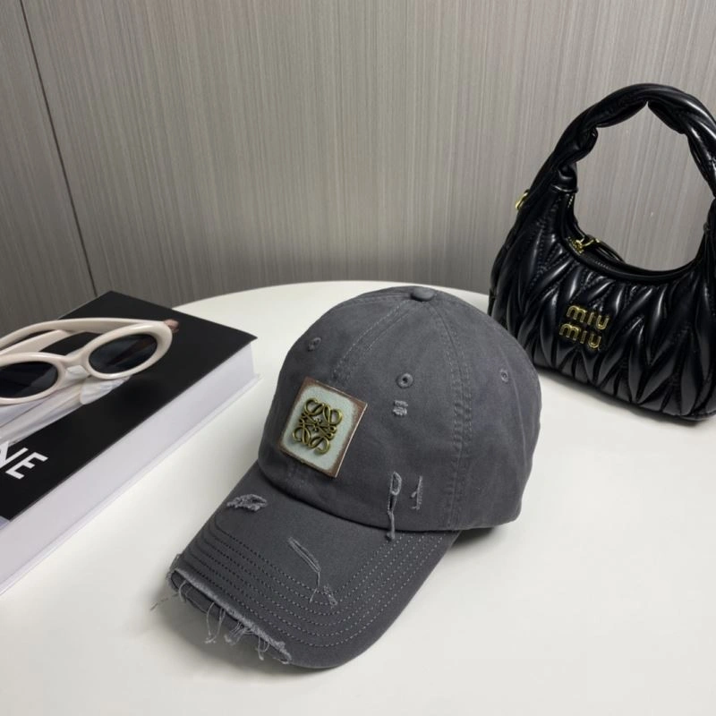 Sophisticated Loewe Caps 258402