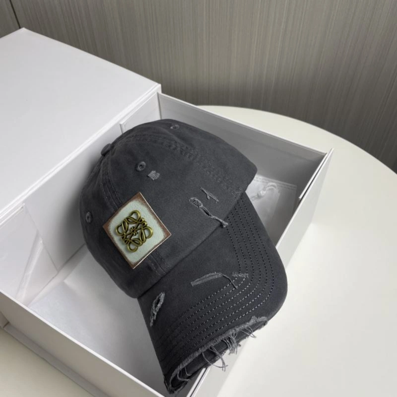 Sophisticated Loewe Caps 258402