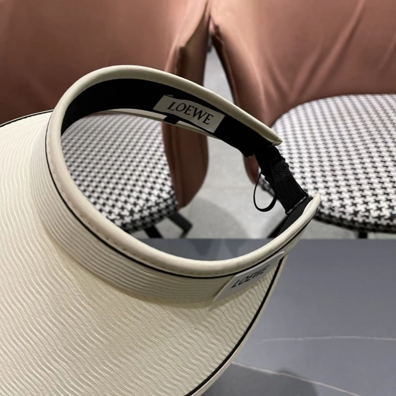 FreshLook Loewe Caps 261959