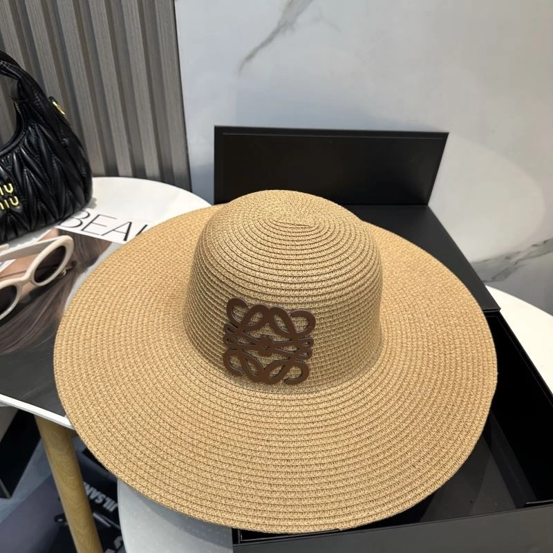 Seasonal Loewe Caps 261974