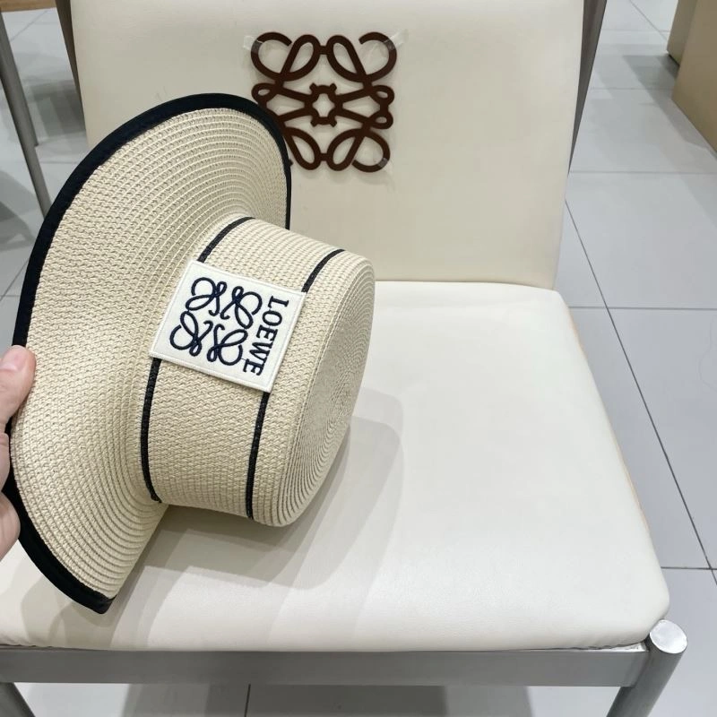 Trendsetting Loewe Caps 261958