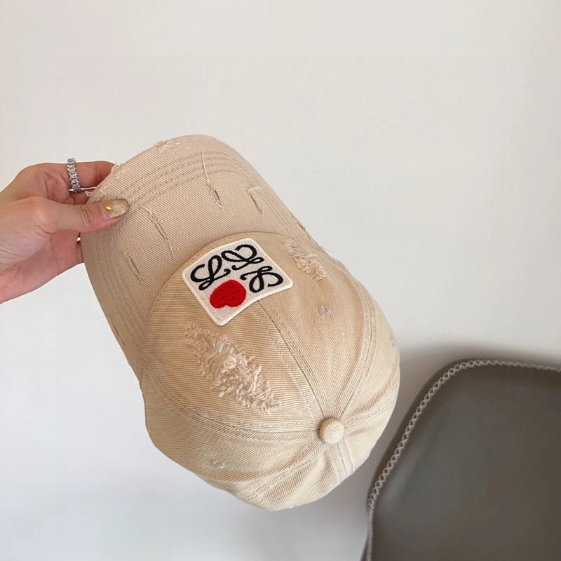 Neat Loewe Caps 261922