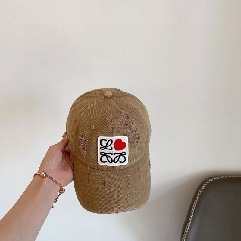 Lightweight Loewe Caps 261933