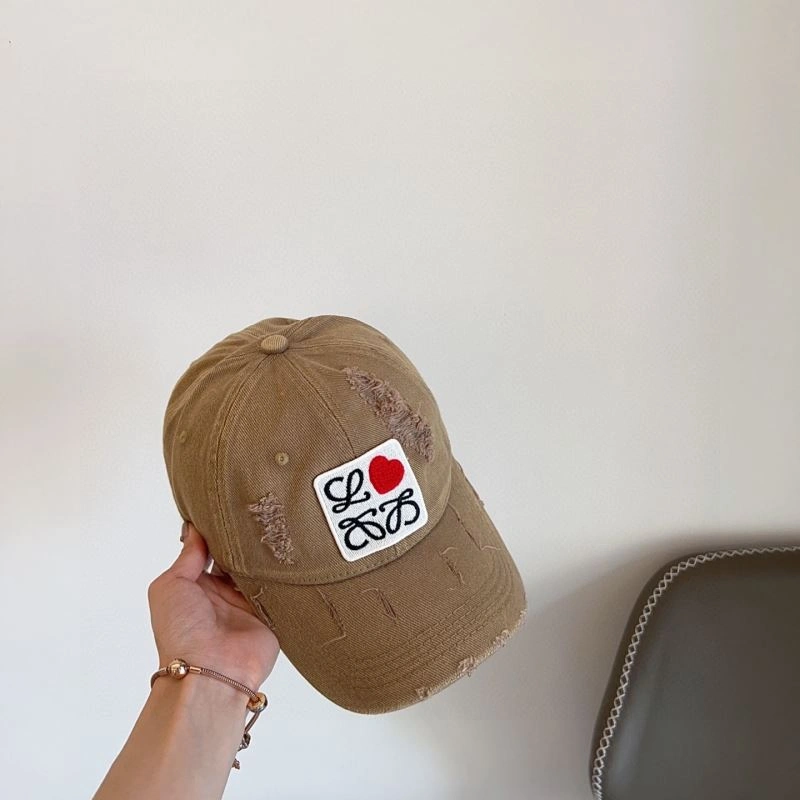 Lightweight Loewe Caps 261933