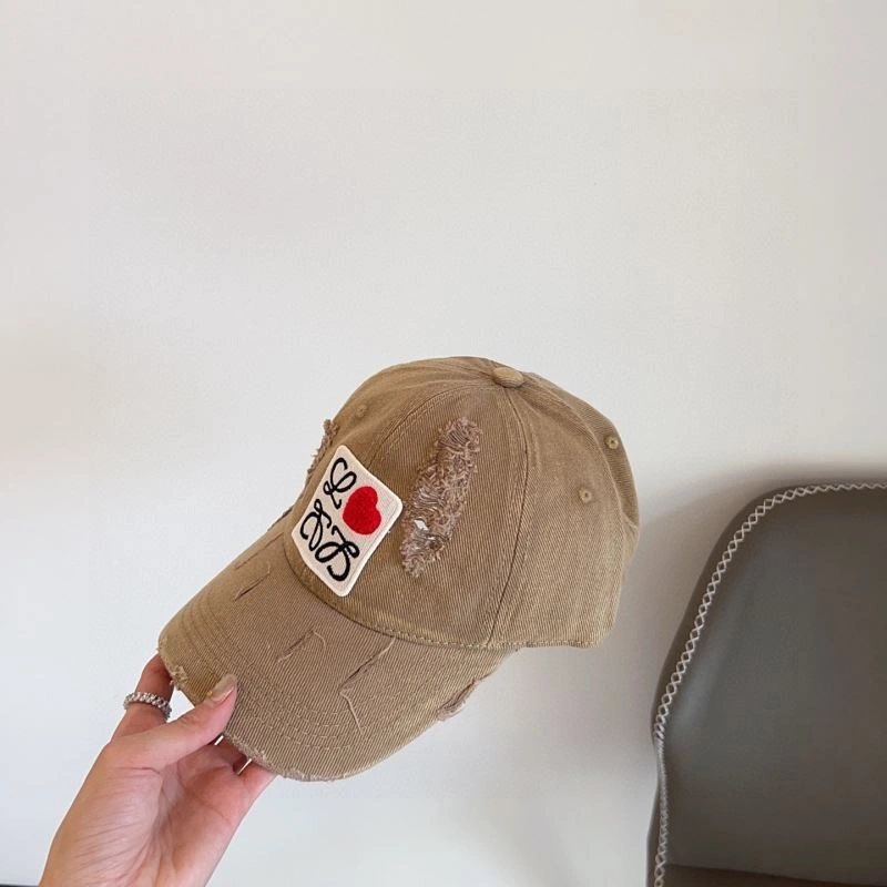 Lightweight Loewe Caps 261933