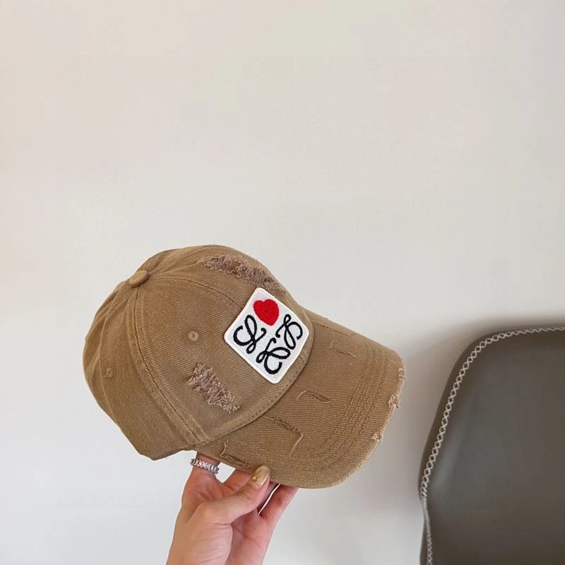 Lightweight Loewe Caps 261933