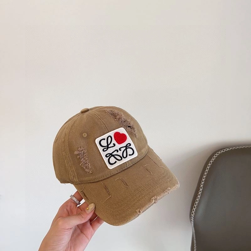 Lightweight Loewe Caps 261933