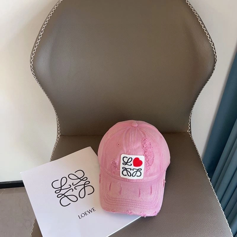 Trendsetting Loewe Caps 261934