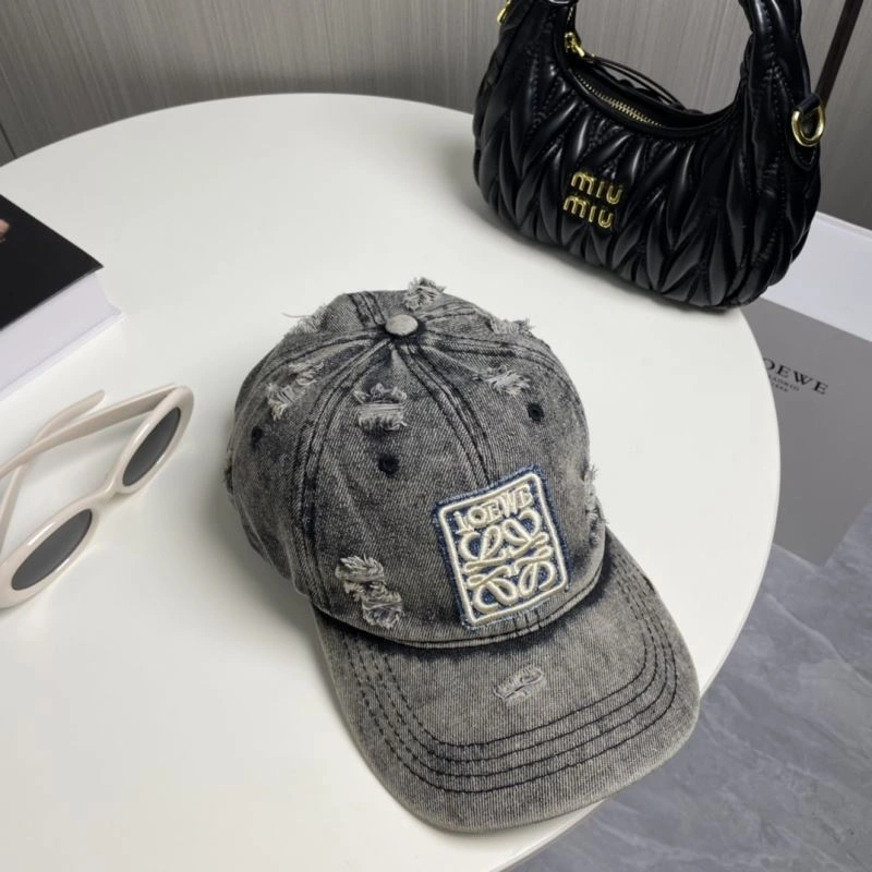 Sporty Loewe Caps 261923