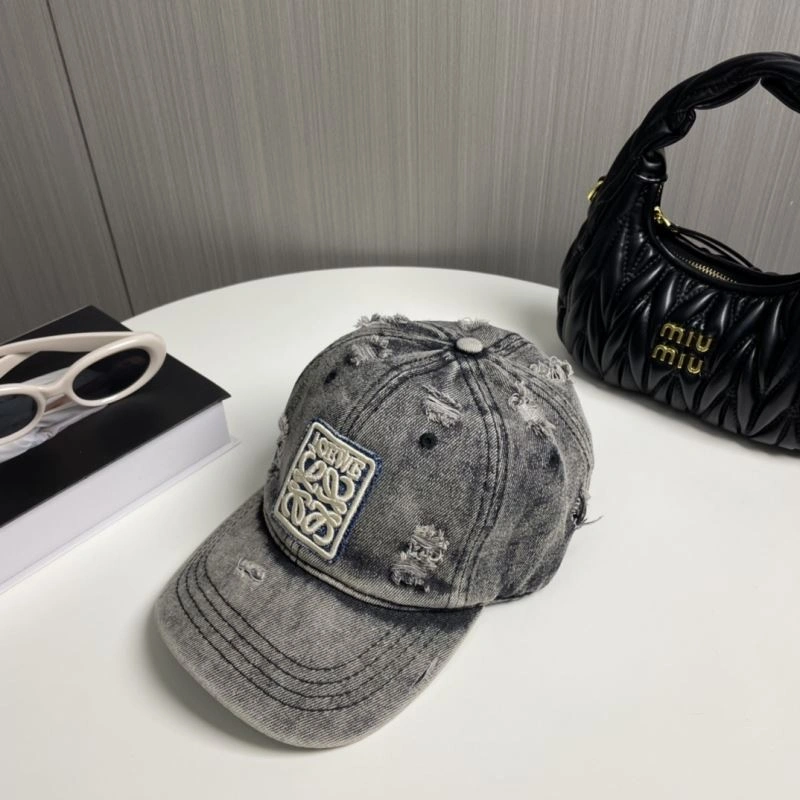 Sporty Loewe Caps 261923