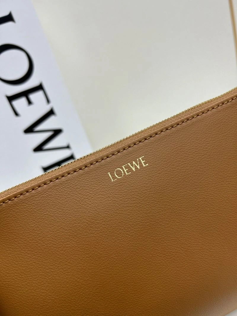 Fashionable Loewe Clutch Bags 83822