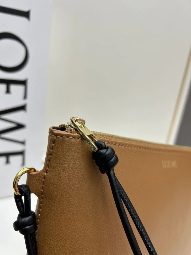 Fashionable Loewe Clutch Bags 83822