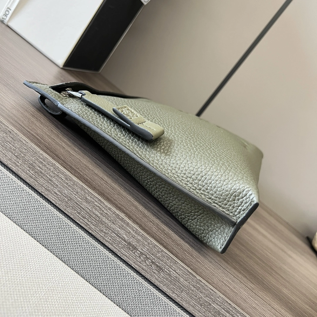 Loewe Clutch Bags Tailored 72185