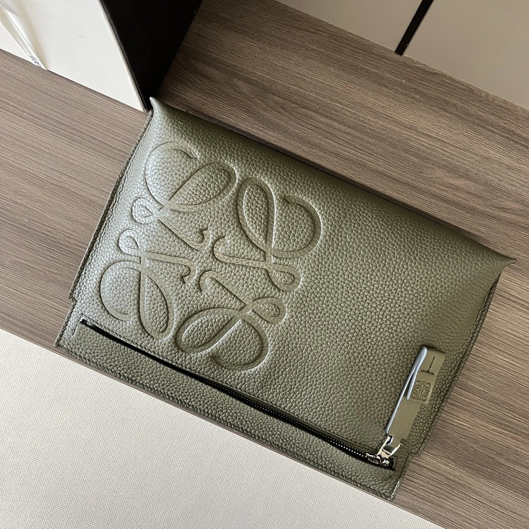Loewe Clutch Bags Tailored 72185