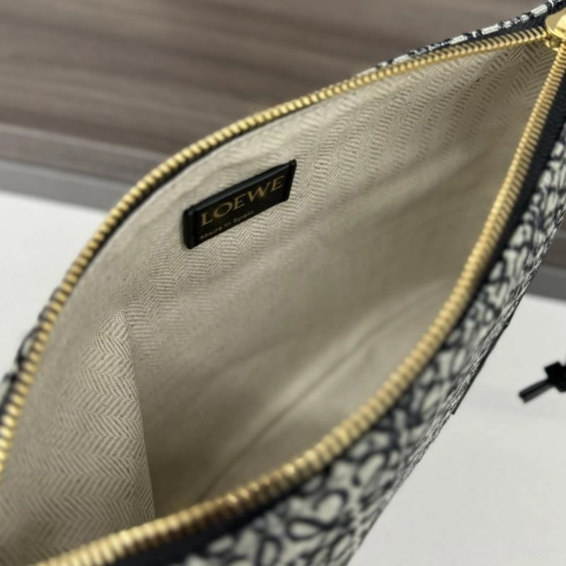 ComfortFit Loewe Clutch Bags 61685