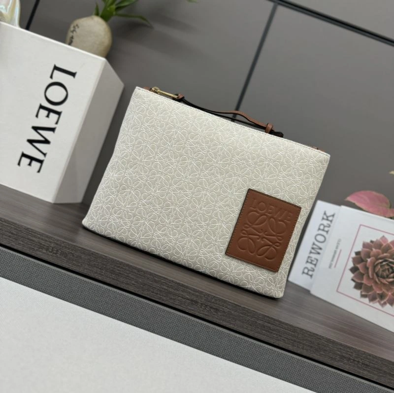 WrinkleFree Loewe Clutch Bags 61683