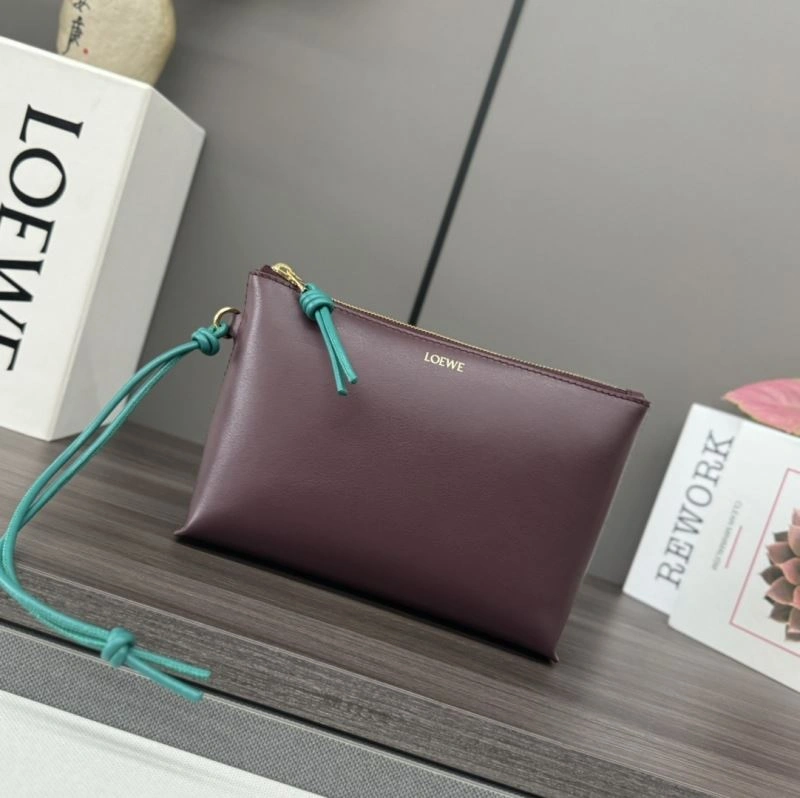 ModernLook Loewe Clutch Bags 61678
