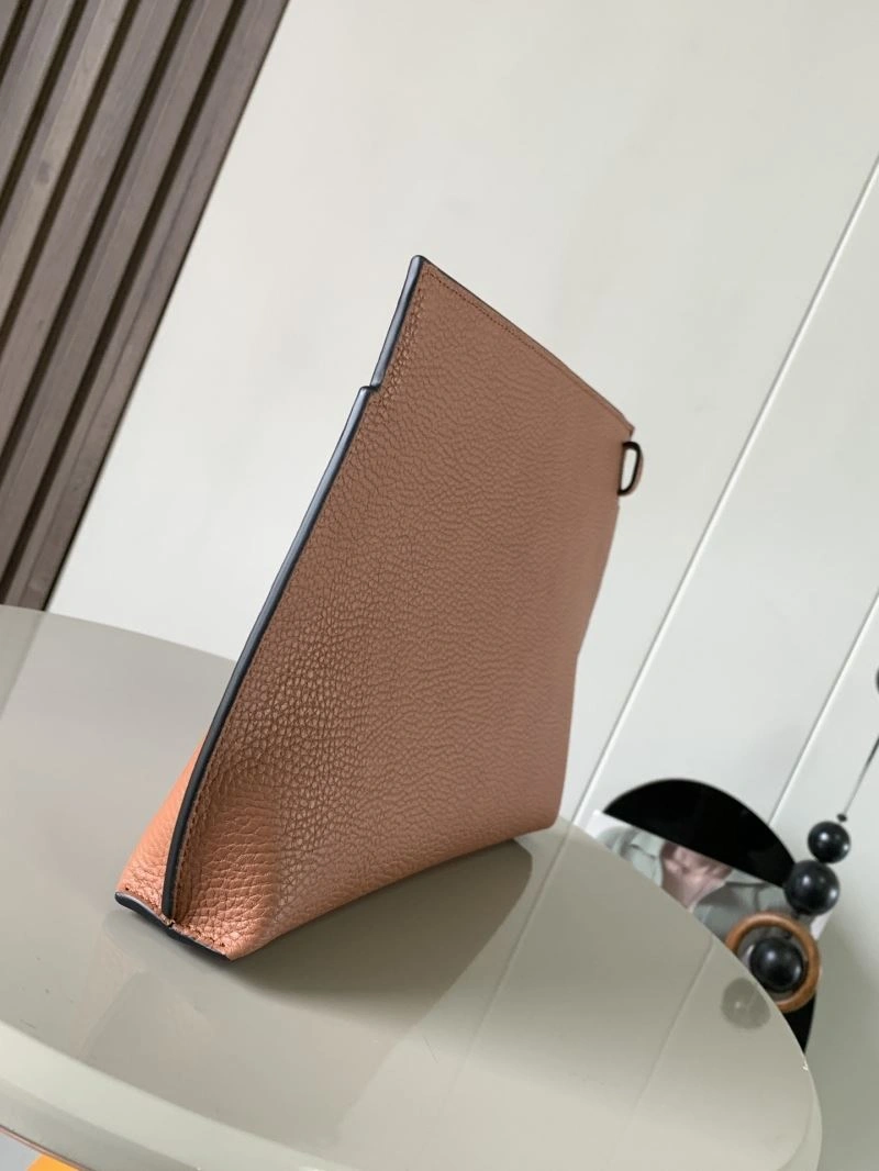 Loewe Clutch Bags ComfortFit 77539