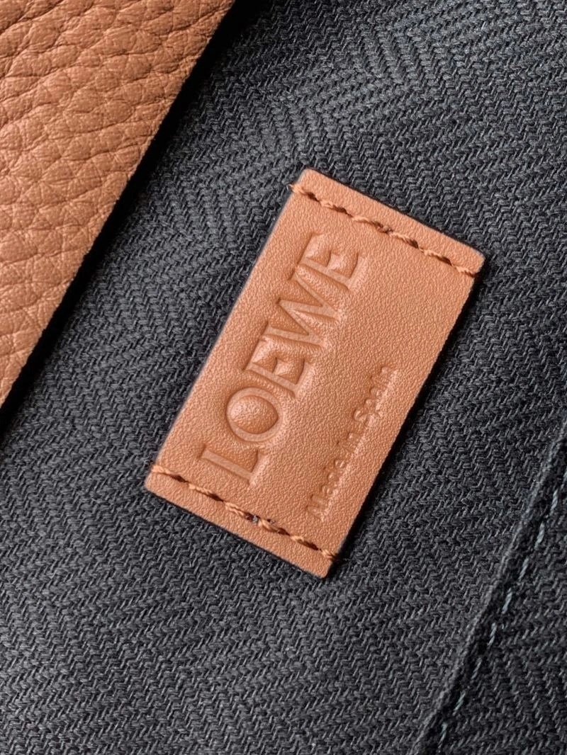 Loewe Clutch Bags ComfortFit 77539