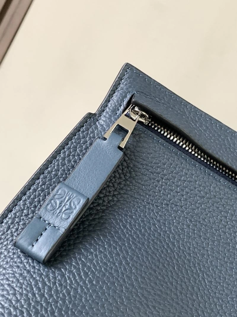 Versatile Loewe Clutch Bags 77540