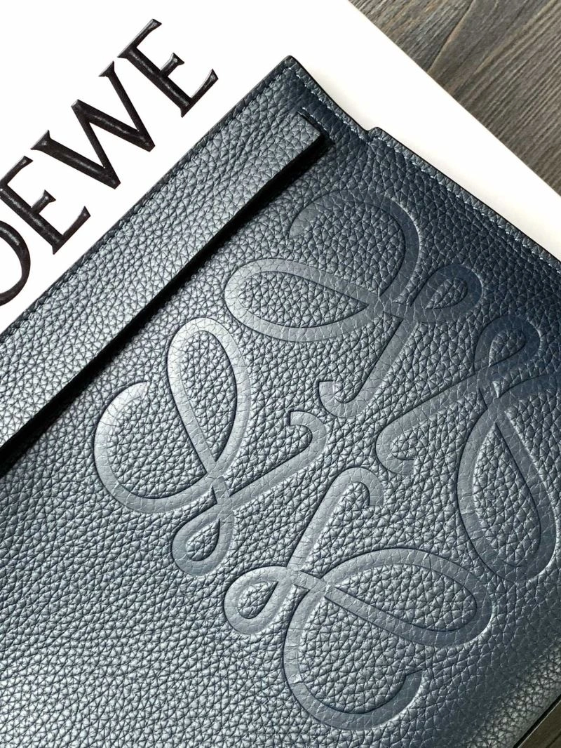 Versatile Loewe Clutch Bags 77540