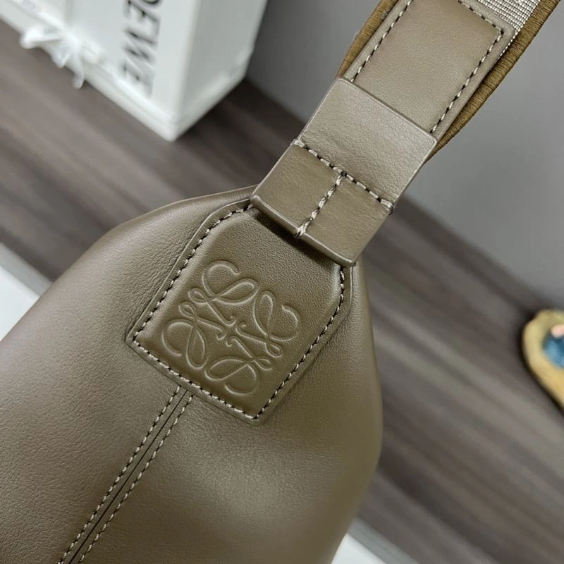Loewe Cubi Bags Compact 77433