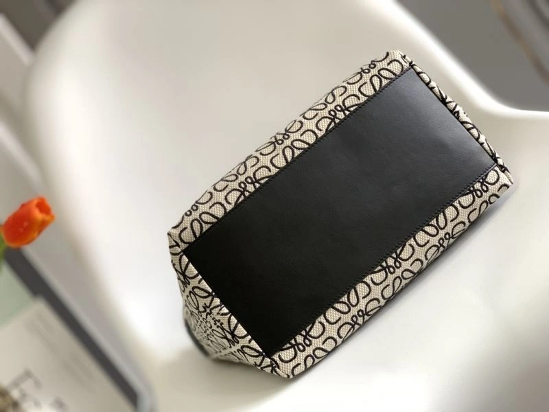Sustainable Loewe Cubi Bags 73502