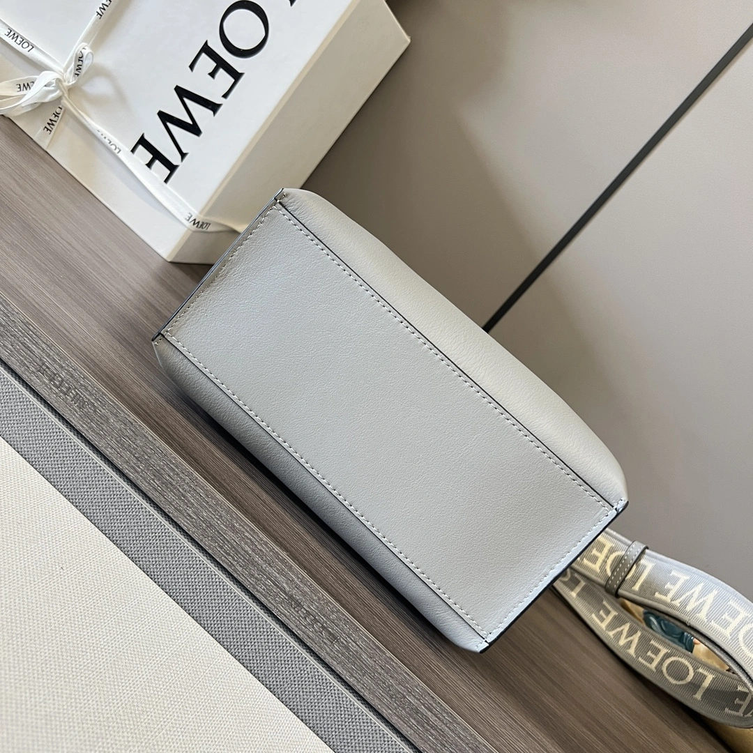 Unique Loewe Cubi Bags 72184
