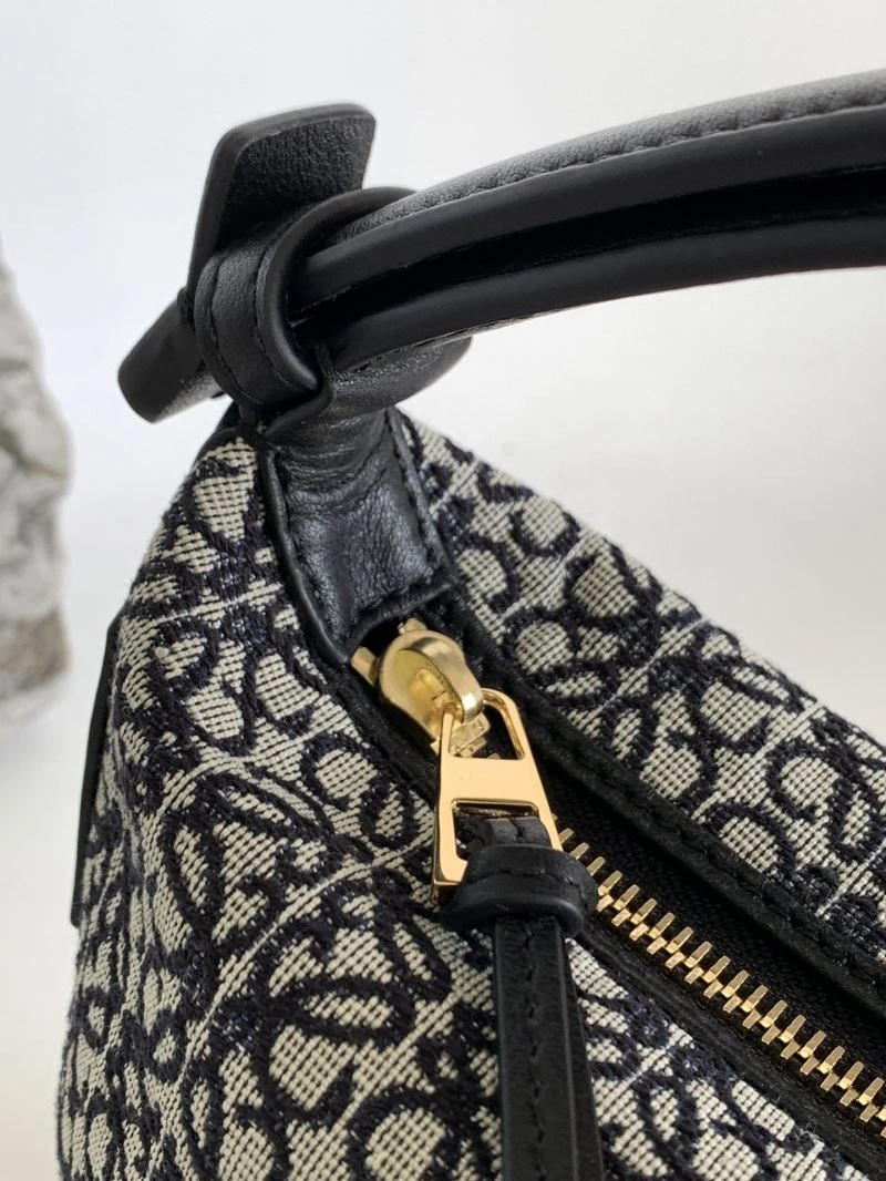 Compact Loewe Cubi Bags 61703