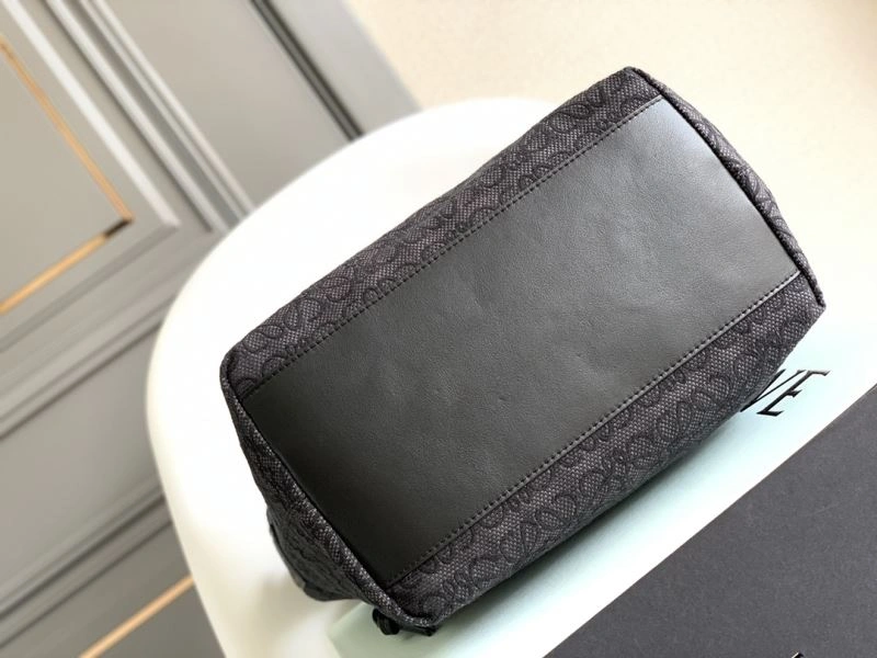 Durable Loewe Cubi Bags 61667