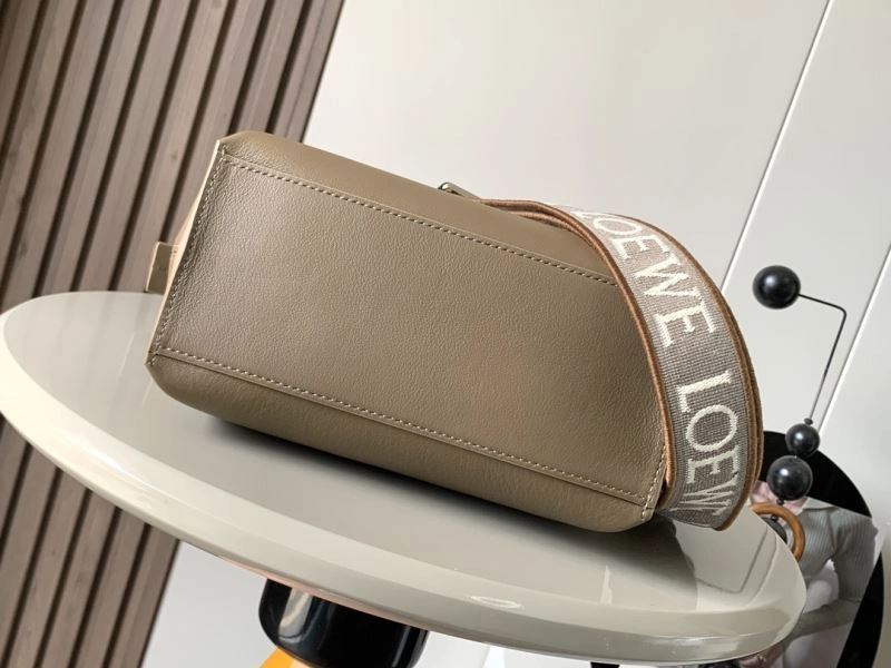 FashionForward Loewe Cubi Bags 73256