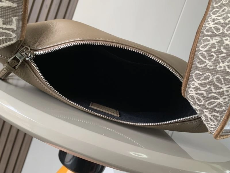FashionForward Loewe Cubi Bags 73256