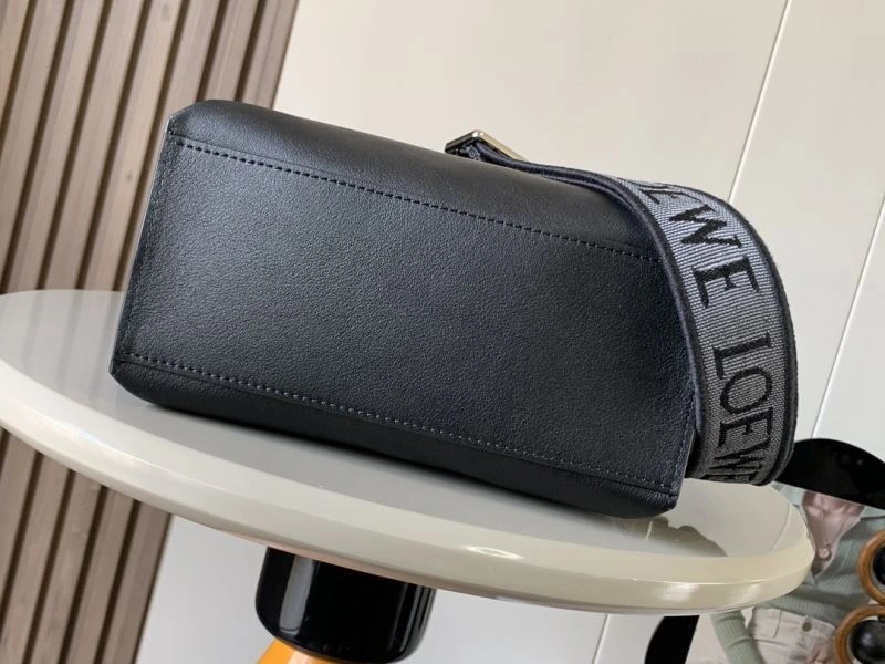 TechFriendly Loewe Cubi Bags 73220