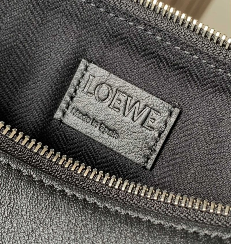 TechFriendly Loewe Cubi Bags 73220
