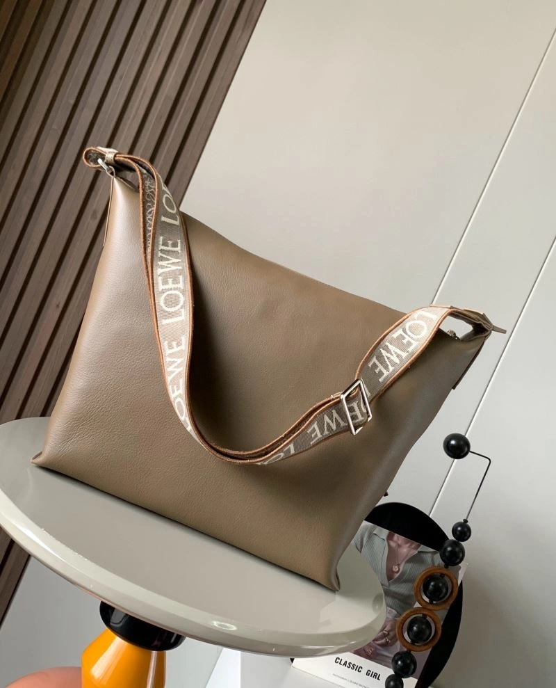 Loewe Cubi Bags Resilient 67100