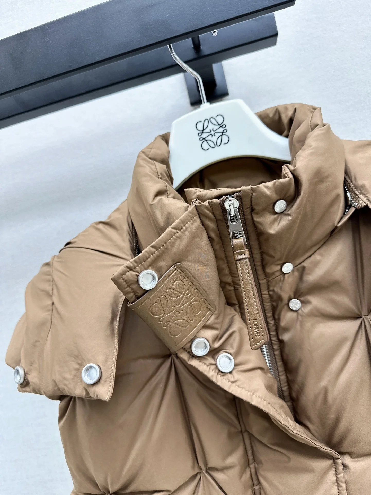 Casual Loewe Down Jackets 165460