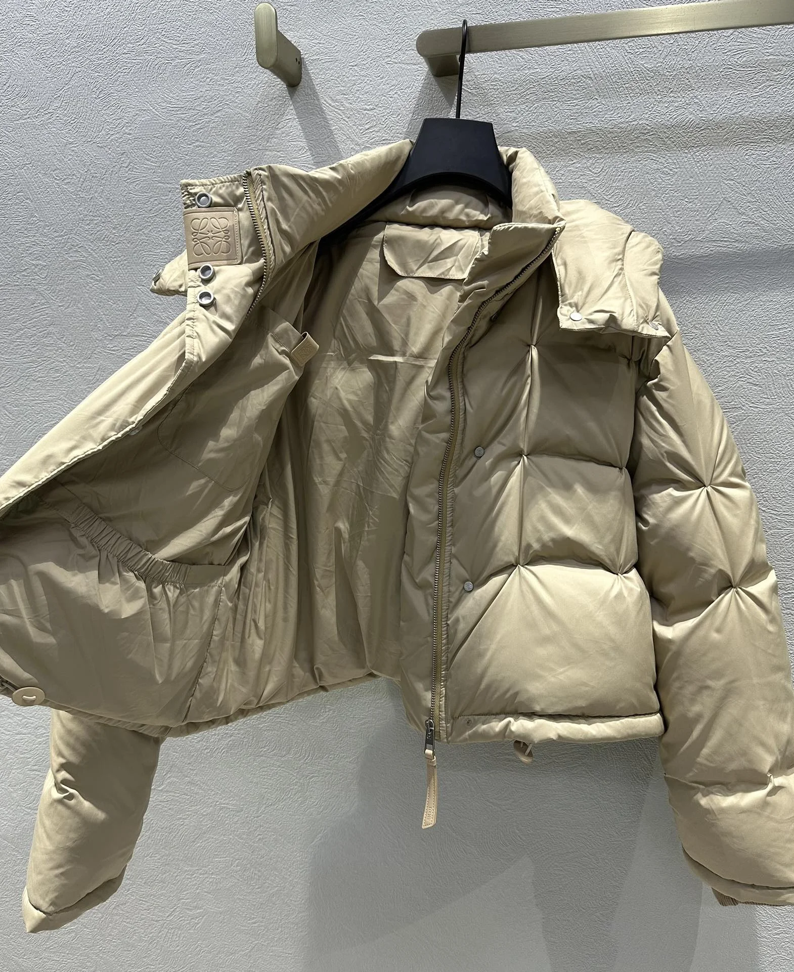 Sustainable Loewe Down Jackets 165490