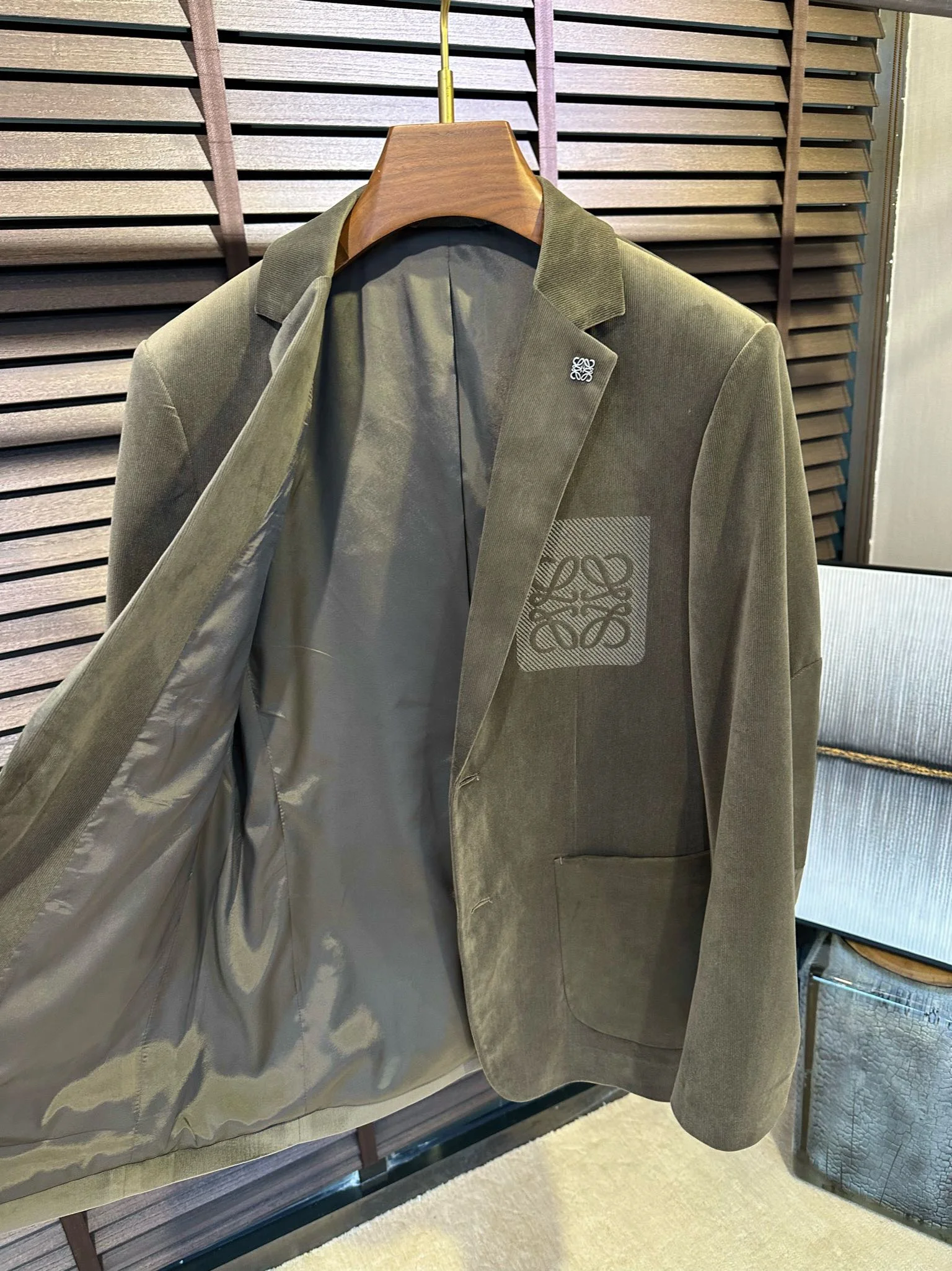 Trendy Loewe Down Jackets 165083