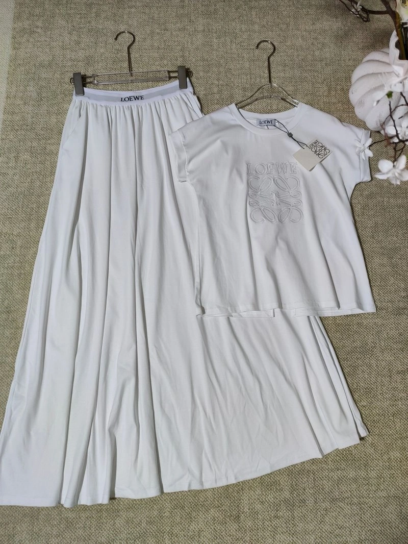 Chic Loewe Dress Suits 154983