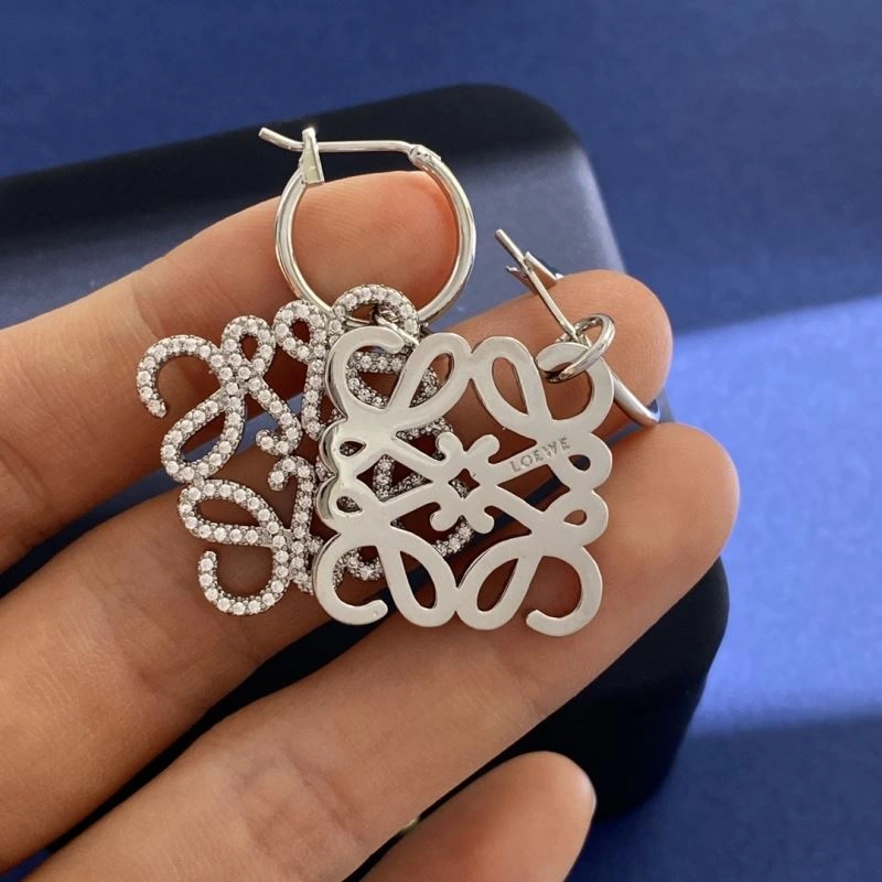 Trendsetting Loewe Earrings 211947