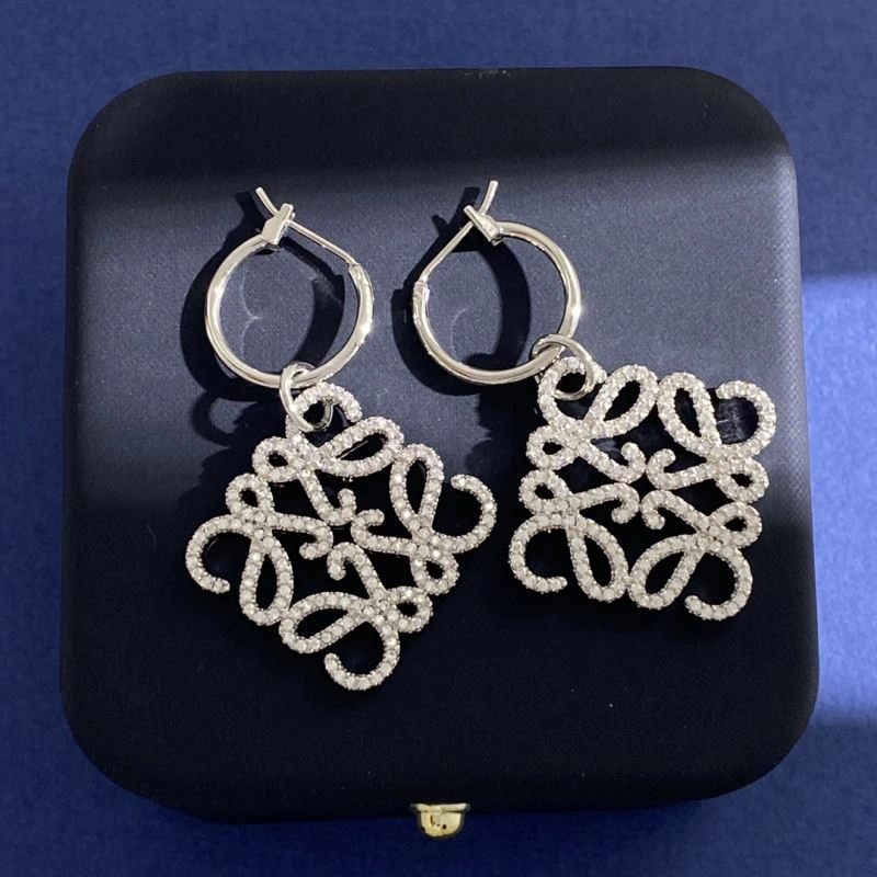 Trendsetting Loewe Earrings 211947