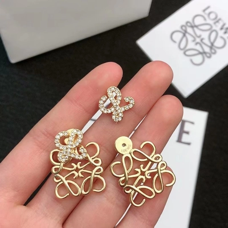 UrbanChic Loewe Earrings 208654