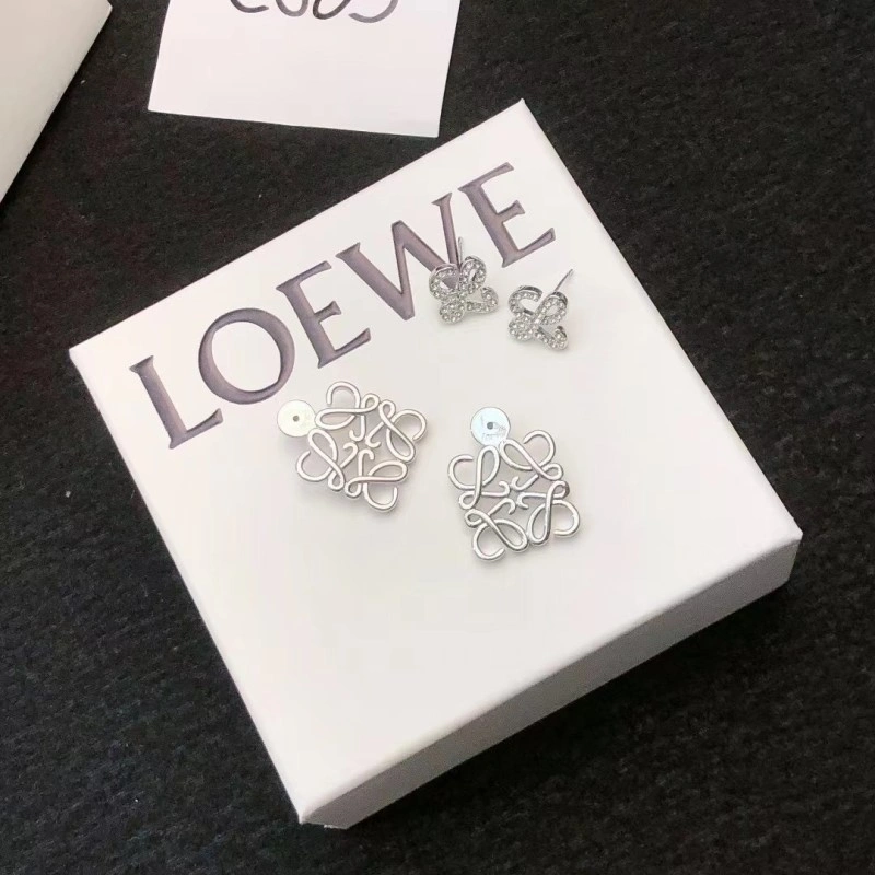 UrbanChic Loewe Earrings 208654