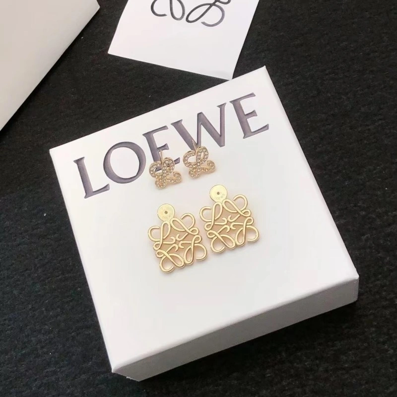 UrbanChic Loewe Earrings 208654