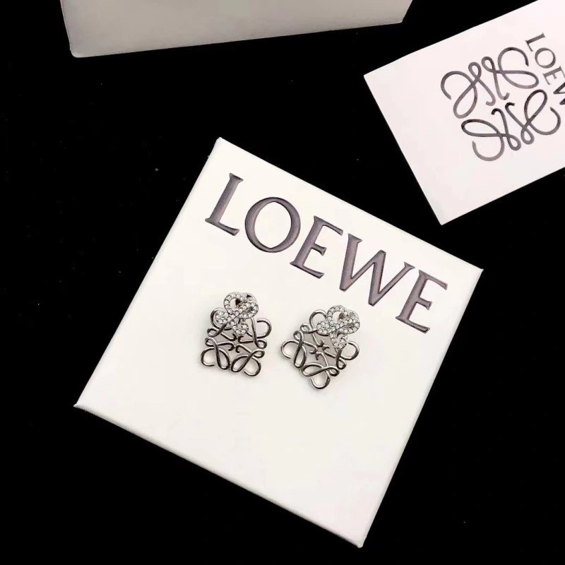 UrbanChic Loewe Earrings 208654