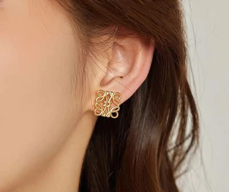 Loewe Earrings Premium 207910